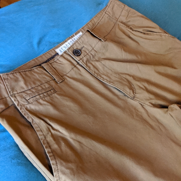 Aeropostale 36/32 Khakis - Picture 3 of 10